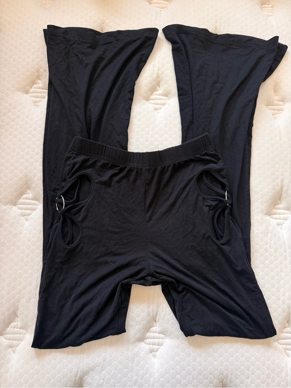Black Cutout Ring Detail Lounge Pants